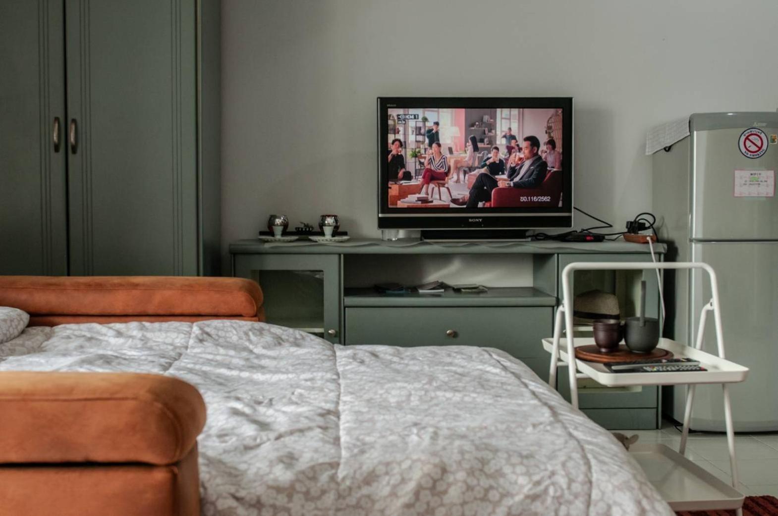 Cozy 1Br Walk To Bts And Airport Rail Link Close To Malls T Банкок Екстериор снимка