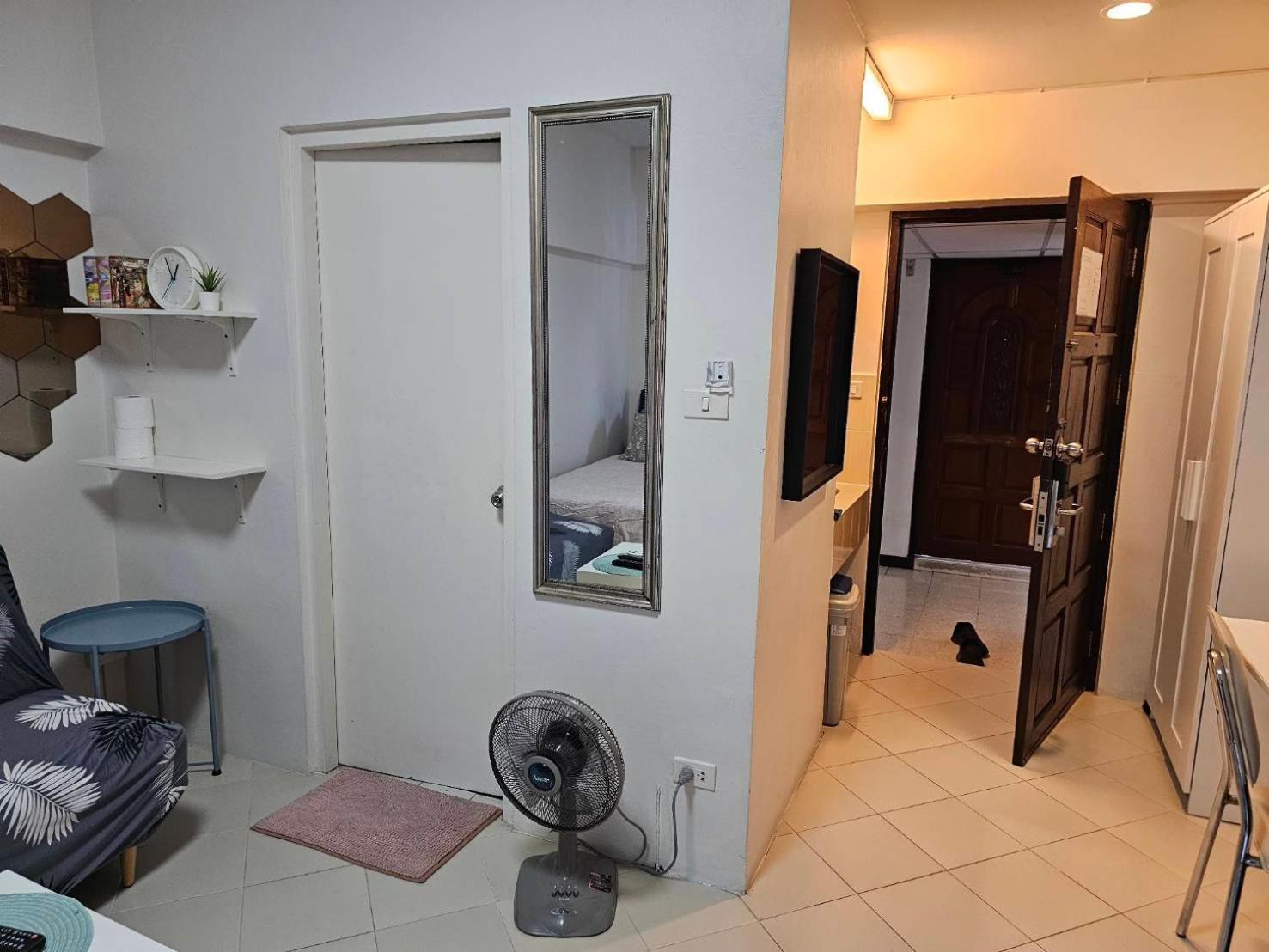 Cozy 1Br Walk To Bts And Airport Rail Link Close To Malls T Банкок Екстериор снимка